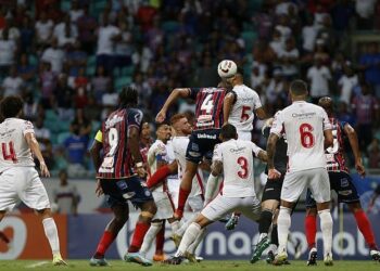 Bahia bate o Náutico por 3×0 