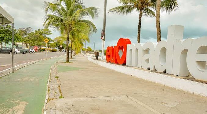 Madre de Deus: Atualização do cadastro da bolsa e transporte Universitário já começou