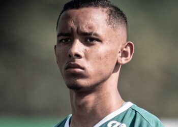 Jogador do Palmeiras é acusado de agredir mulher grávida de 6 meses