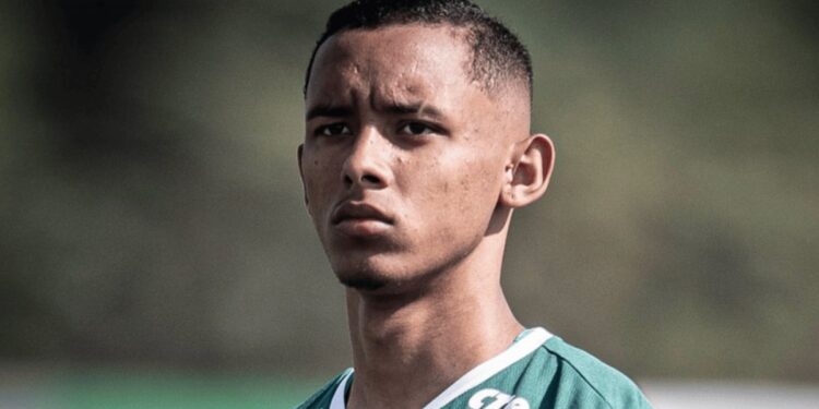 Jogador do Palmeiras é acusado de agredir mulher grávida de 6 meses