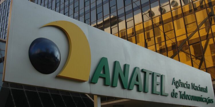 Consumidores apresentam quase 1 milhão de reclamações na Anatel