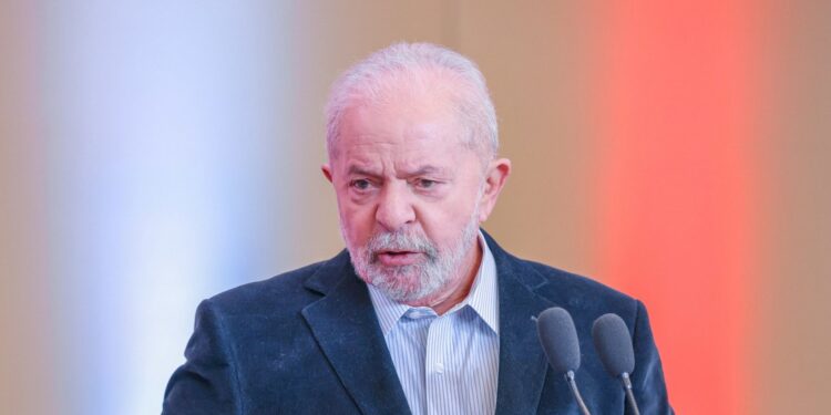 Lula confirma participação no debate deste domingo da Band