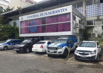 Soldados do Exército são presos em flagrante por assaltarem mulheres em Salvador