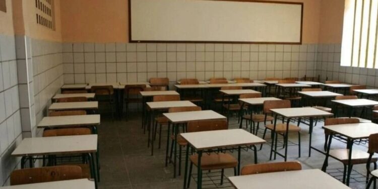 Unesco alerta que 244 milhões de crianças em todo o mundo estão fora da escola