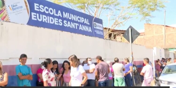 Bahia: Momentos de terror,  jovem armado invade escola e aluna é morta a tiros