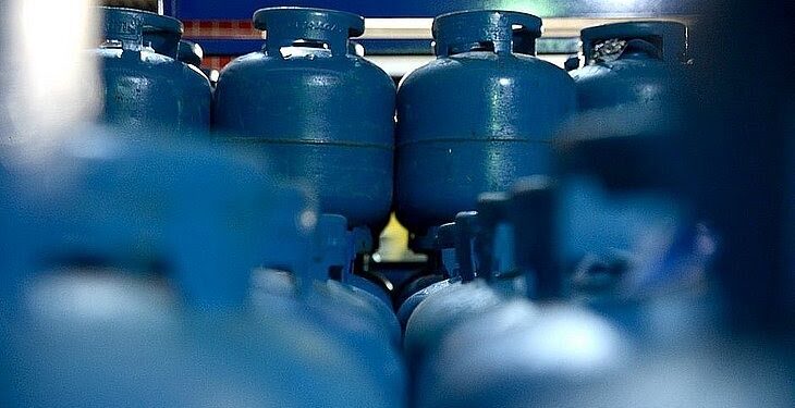 Gás de cozinha tem novo reajuste e chega a R$ 140 em Salvador e região metropolitana