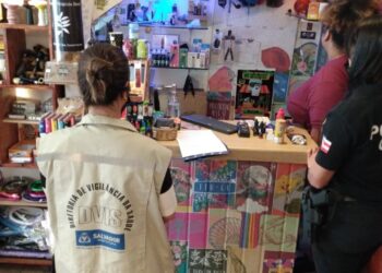 Polícia apreende centenas de cigarros eletrônicos em Salvador