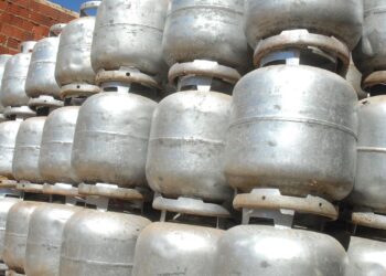 Petrobras reduz preço do gás de cozinha para distribuidoras