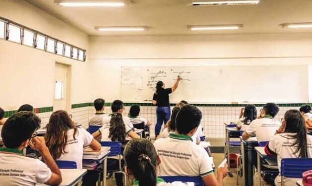 Governo anuncia pagamento do precatório do Fundeb para professores