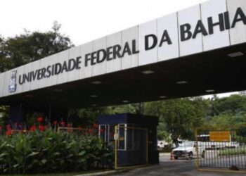 Suspeito de roubo realiza disparos contra policiais dentro do campus de Ondina da Ufba