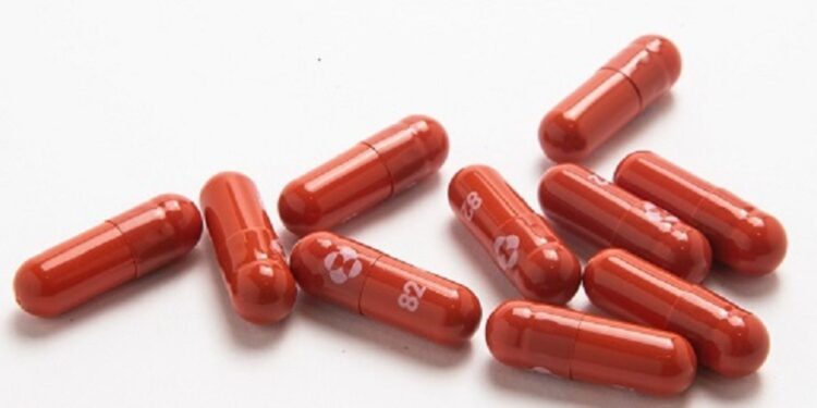 Primeiro antiviral contra a Covid-19, Molnupiravir, é adiado pela Anvisa nas farmácias do país