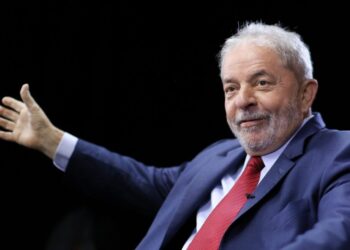 TSE concede a Lula 116 direitos de resposta na propaganda de Bolsonaro