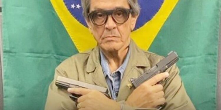 Ex Deputado Federal Roberto Jefferson, troca tiros com a PF e atinge agente