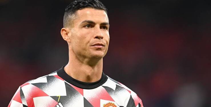 Cristiano Ronaldo é afastado pelo Manchester United