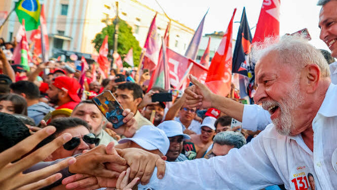Lula é o novo presidente da República