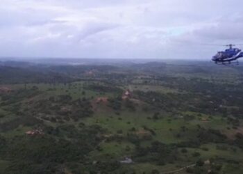 Com uso de helicópteros, polícia libera 15 trechos de rodovias na Bahia