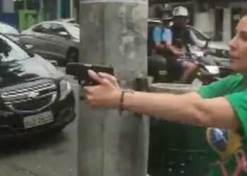 Ministro Gilmar Mendes determina que Carla Zambelli seja ouvida imediatamente pela PGR