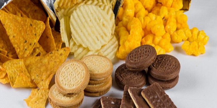 Pesquisa mostra que Brasil tem 57 mil mortes por ano devido ao consumo de alimentos ultraprocessados