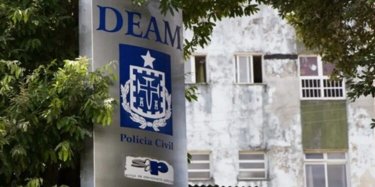 Mulher grávida é resgatada de cárcere privado em Salvador