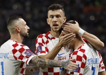 Croácia goleia o Canadá, elimina adversário e assume liderança do grupo