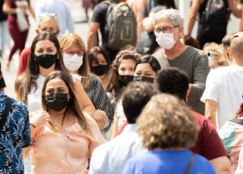 Ministério da Saúde recomenda uso de máscara com nova alta de casos da Covid-19