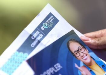 Primeiro dia do Enem tem participação de mais de 2,4 milhões de alunos