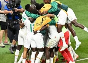 Senegal mostra força, bate Equador e vai às oitavas de final