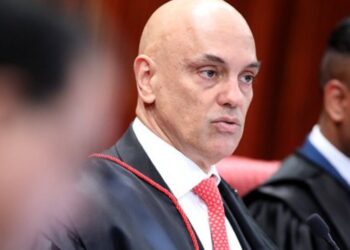 Após STF derrubar orçamento secreto, Lira convoca reunião