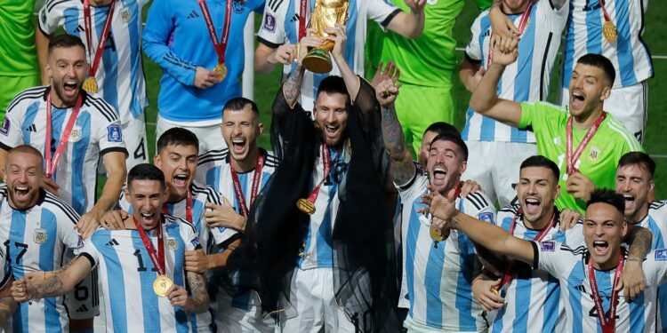 Argentina bate França nos pênaltis, conquista o tri da copa do mundo