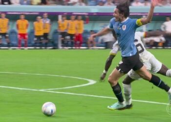 Uruguai vence Gana e as duas seleções estão eliminadas da Copa do Mundo