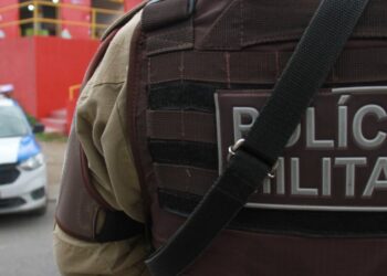 Após agredir companheira com facão, homem é preso em cidade do interior da Bahia