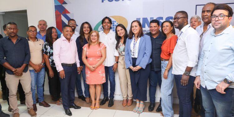 Candeias: Posto do INSS e do Bolsa Família são entregues à população