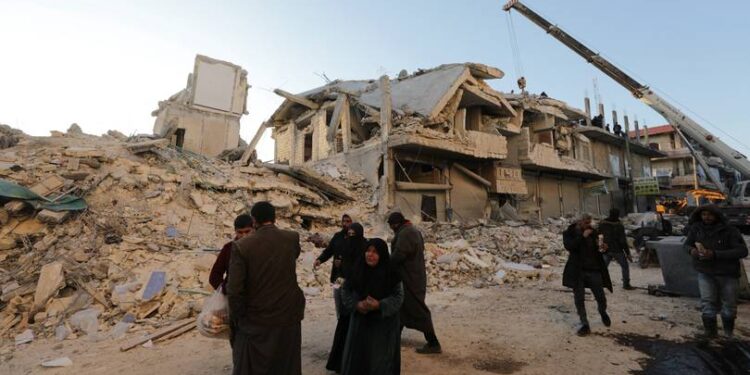 Mortes no terremoto na Turquia e na Síria passam de 20 mil