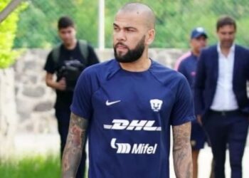 Caso Daniel Alves: Juíza afirma que há “índicios mais que suficientes” de estupro e se condenado o jogador pegará 12 anos de prisão