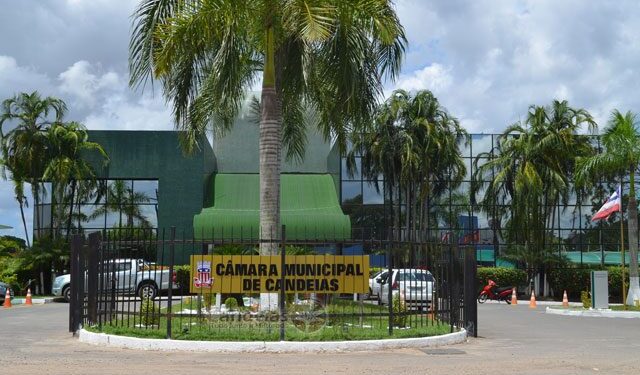Candeias: Câmara realiza Sessão Extraordinária para aprovar piso dos professores