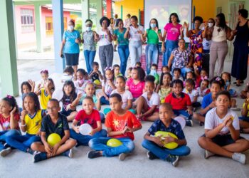 Volta às aulas: Ano letivo começou nesta segunda-feira em Candeias