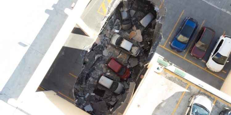 MP abre inquérito para apurar desabamento no Osasco Plaza Shopping