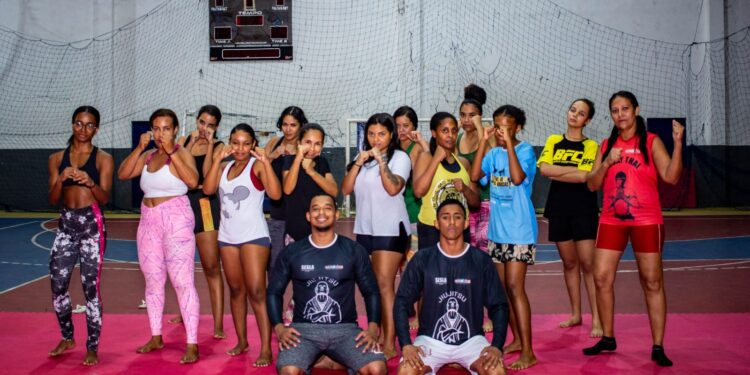 Candeias :Prefeitura promove curso de defesa pessoal para mulheres