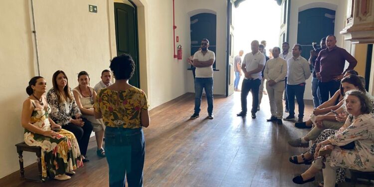 Candeias: Técnicos da prefeitura e do IPAC realizam visita no Museu Wanderley de Araújo