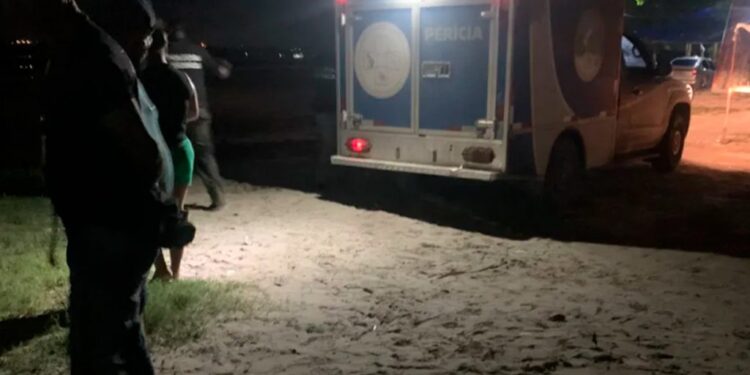 Madre de Deus: Corpo de jovem desaparecido  em praia é encontrado