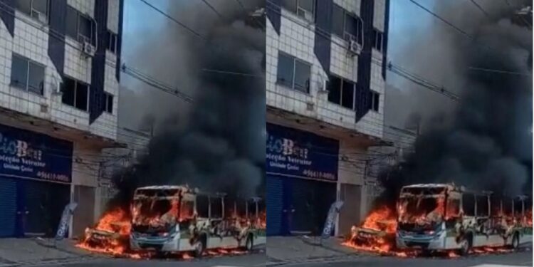 Criança de 4 anos morre com 90% do corpo queimado em ônibus incendiado