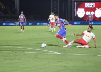 Bahia leva virada do Bragantino e estreia com derrota no Brasileirão