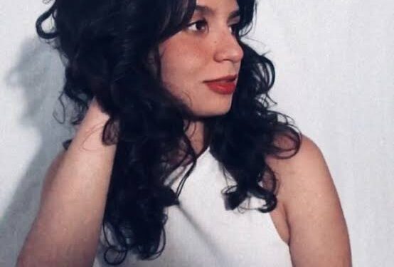 Mulher morre estrangulada com cabo de carregador de celular e ex-companheiro é preso suspeito do crime