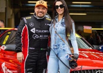 Piloto e namorada morrem dias depois, de  terem febre, dor e manchas vermelhas no corpo