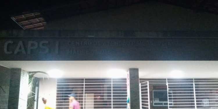 Madre de Deus: Homens invadem CAPS e ateiam fogo na Unidade