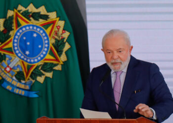 Lula sanciona lei para igualdade salarial entre homens e mulheres