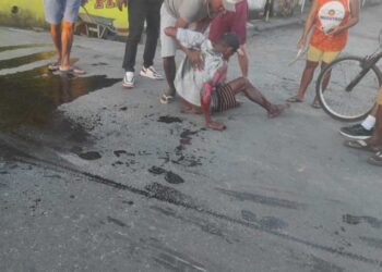 Homem fica gravemente ferido, após tentar roubar combustível em carreta em movimento na BA 523