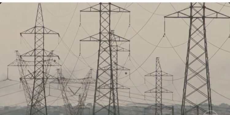 Variação ‘inesperada’ de frequência na rede no Ceará pode ter sido a ‘causa raiz’ do apagão, diz diretor do ONS