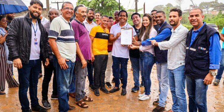 Candeias: Ordem de serviço para pavimentação de mais de 20 ruas da Urbis 1 é assinada