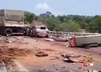 Acidente envolvendo 14 veículos, deixa mortos e vários feridos